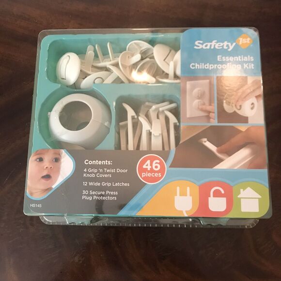 Safety 1st Essentials Childproofing Safety Kit 46 Pieces  New  Sealed in Package - Picture 3 of 3